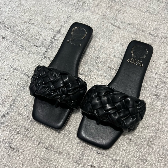 Women’s Vince Camuto sandals - Picture 1 of 3